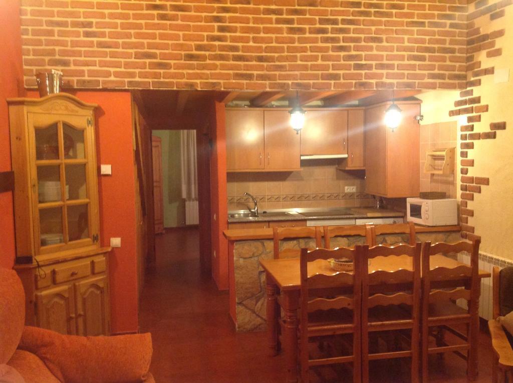 Casa Rural La Vega De Gredos Guest House San Martin de la Vega del Alberche Екстериор снимка
